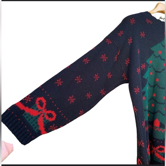 Vintage Nutcracker Christmas Tree Sweater - Picture 2 of 12